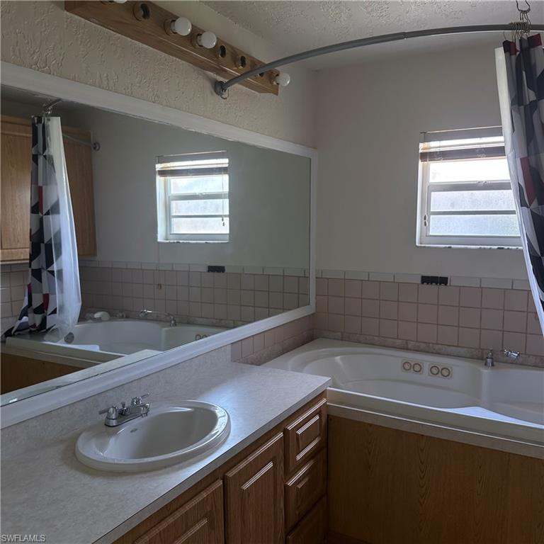 706 Arianne Ct Property Photo 15