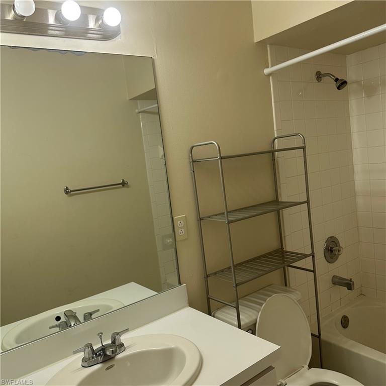 706 Arianne Ct Property Photo 16