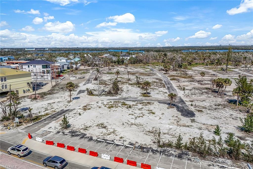 2945 Estero Blvd Property Photo 4