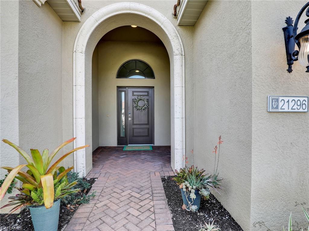 21296 Estero Vista Ct Property Photo 6