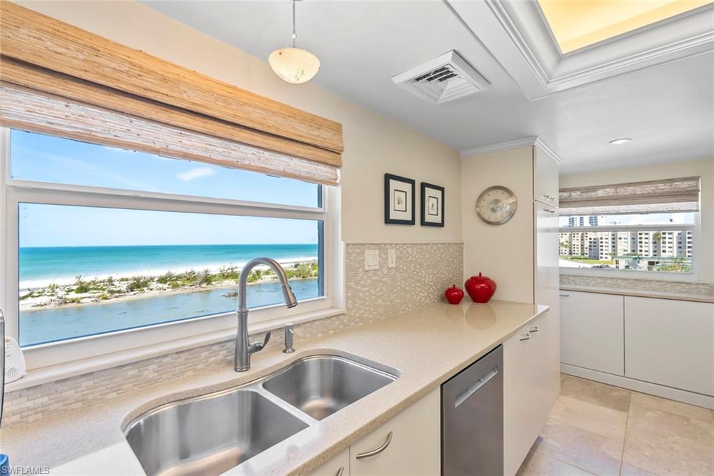 7000 Estero Blvd # 400 Property Photo 14