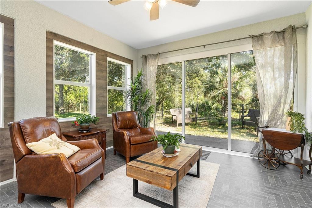 2612 Nature Pointe Loop Property Photo 8