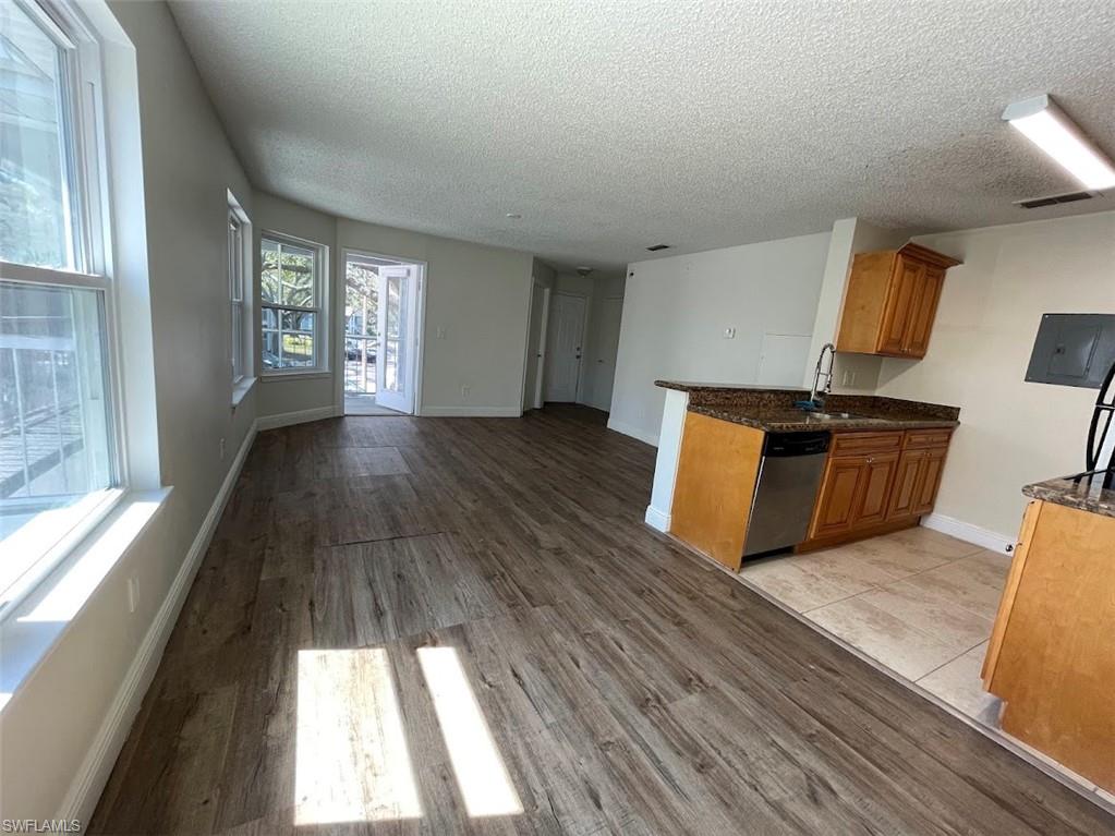 2585 Grassy Point Dr # 201 Property Photo 6