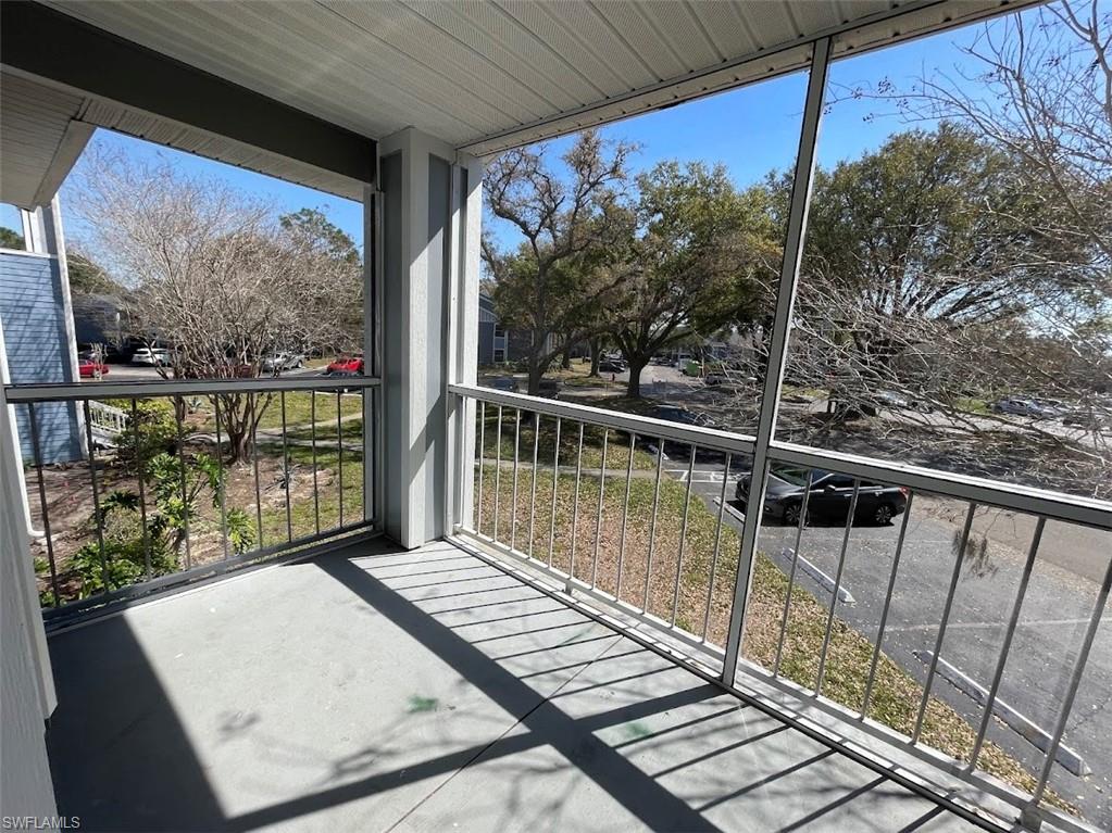 2585 Grassy Point Dr # 201 Property Photo 9