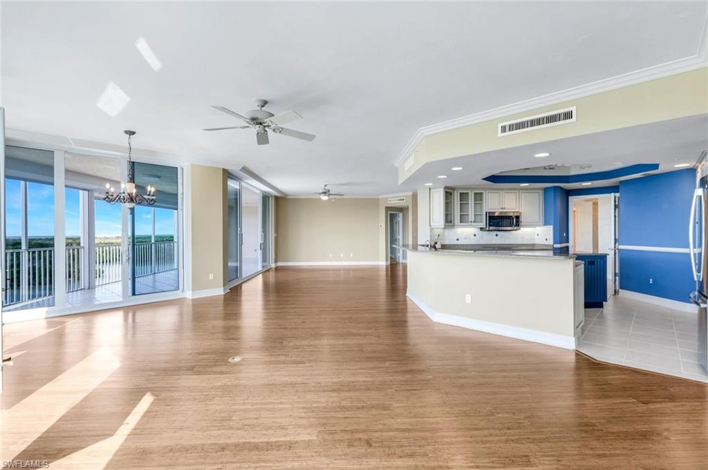 425 Dockside Dr # 604 Property Photo 6
