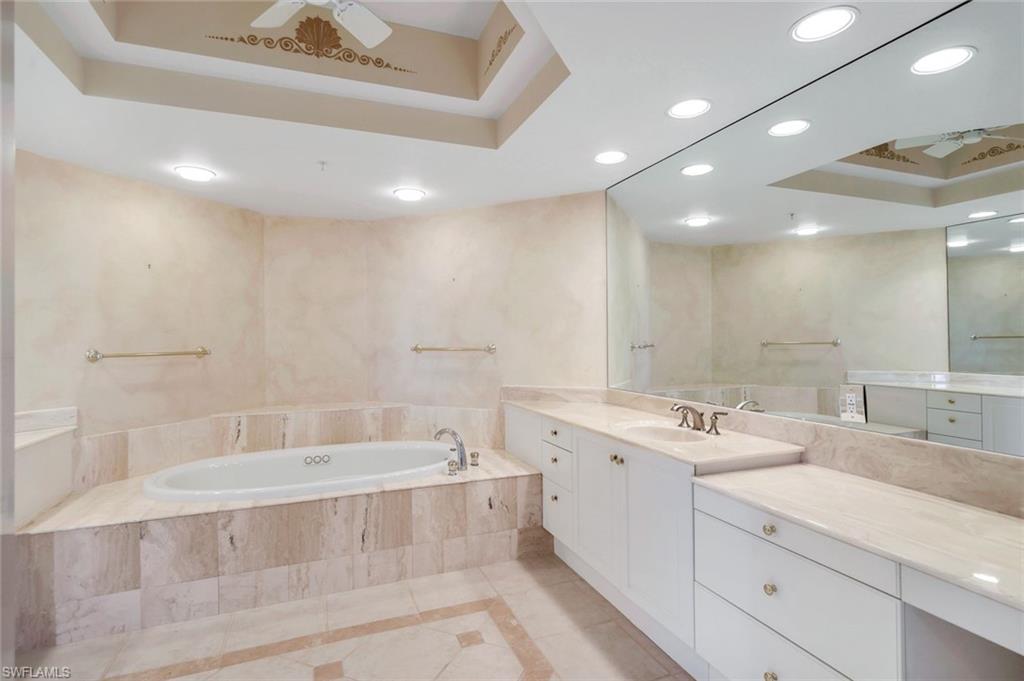 425 Dockside Dr # 604 Property Photo 22