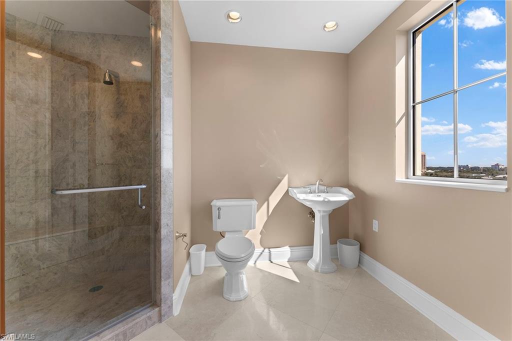 81 Seagate Dr # 801 Property Photo 31