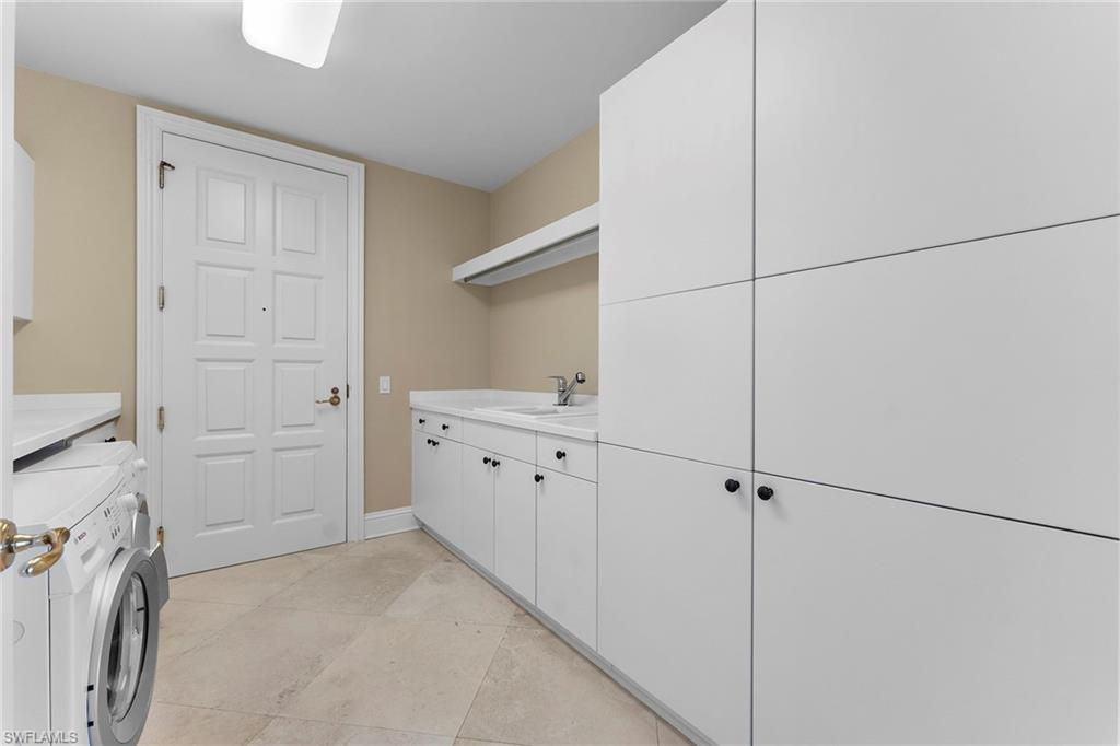 81 Seagate Dr # 801 Property Photo 35