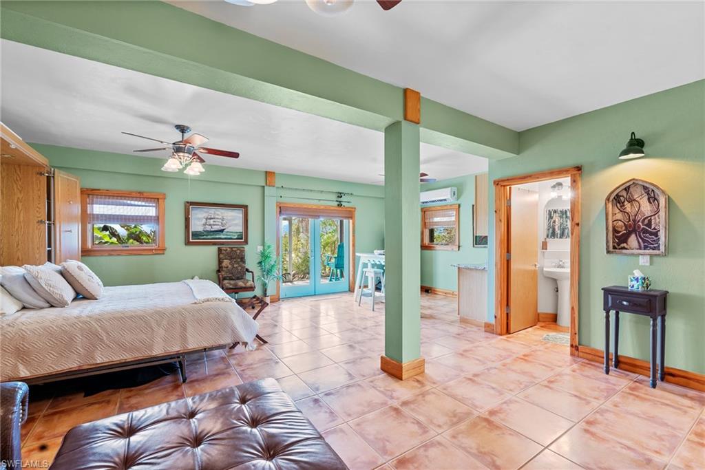 7377 Pineland Rd Property Photo 22