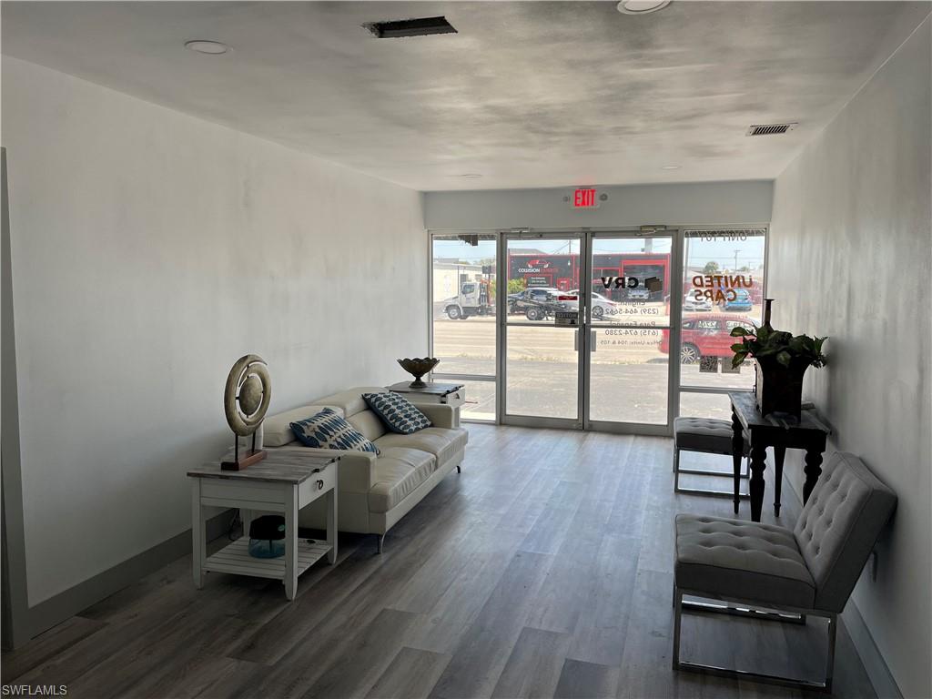 944 Country Club BLVD Property Photo 1