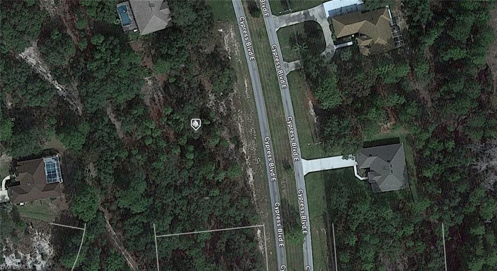 107 Cypress Blvd E Property Photo