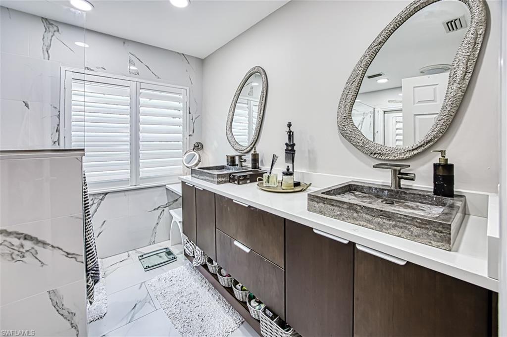 9046 Shadow Glen Way Property Photo 26