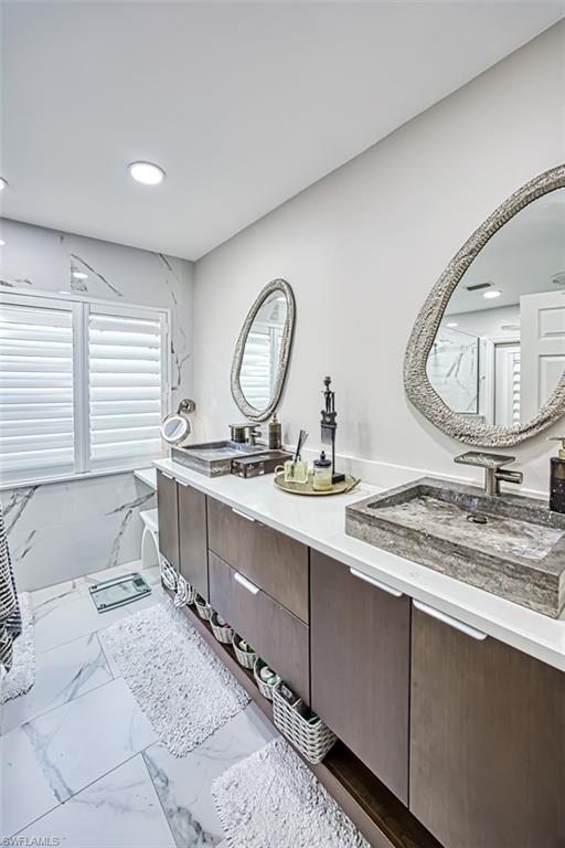 9046 Shadow Glen Way Property Photo 27
