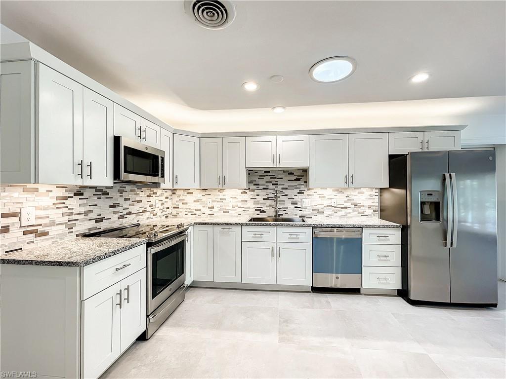 Aqua Shores Real Estate Listings Main Image