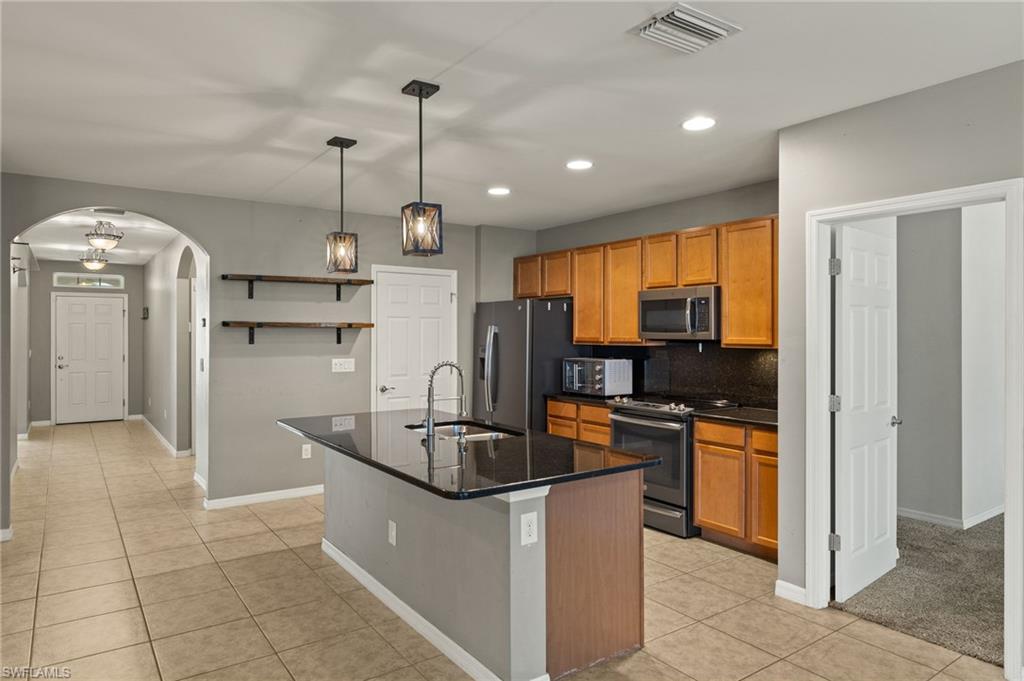 7765 Mikasa Dr Property Photo 10