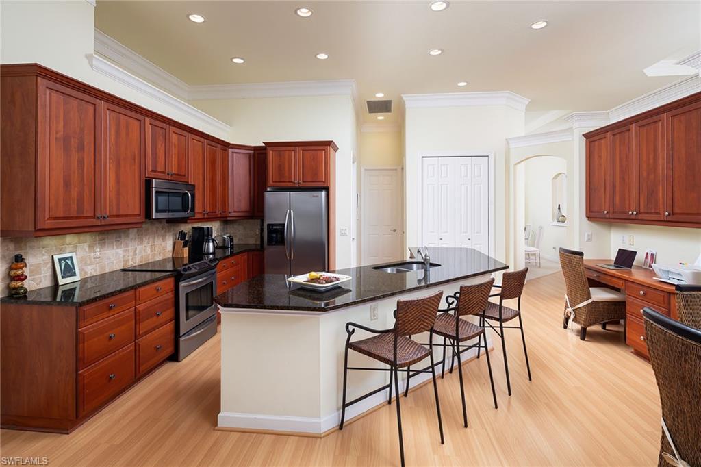8128 Las Palmas Way Property Photo 10