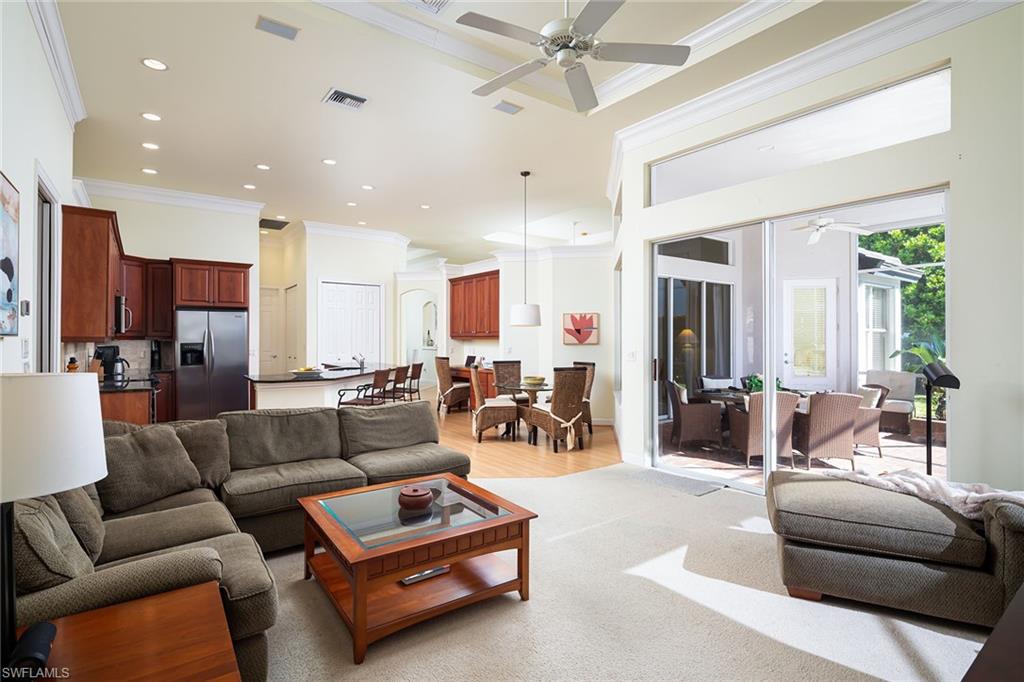 8128 Las Palmas Way Property Photo 13