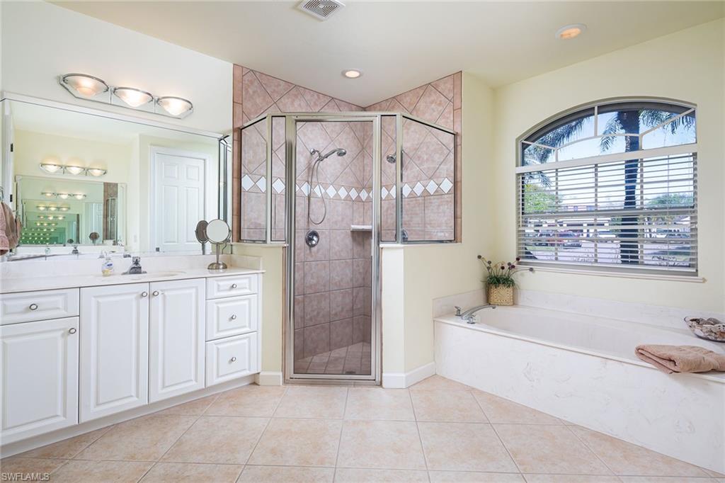 8128 Las Palmas Way Property Photo 24
