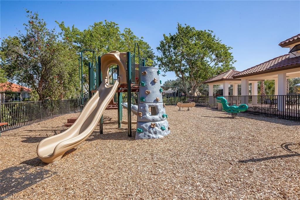 8128 Las Palmas Way Property Photo 37