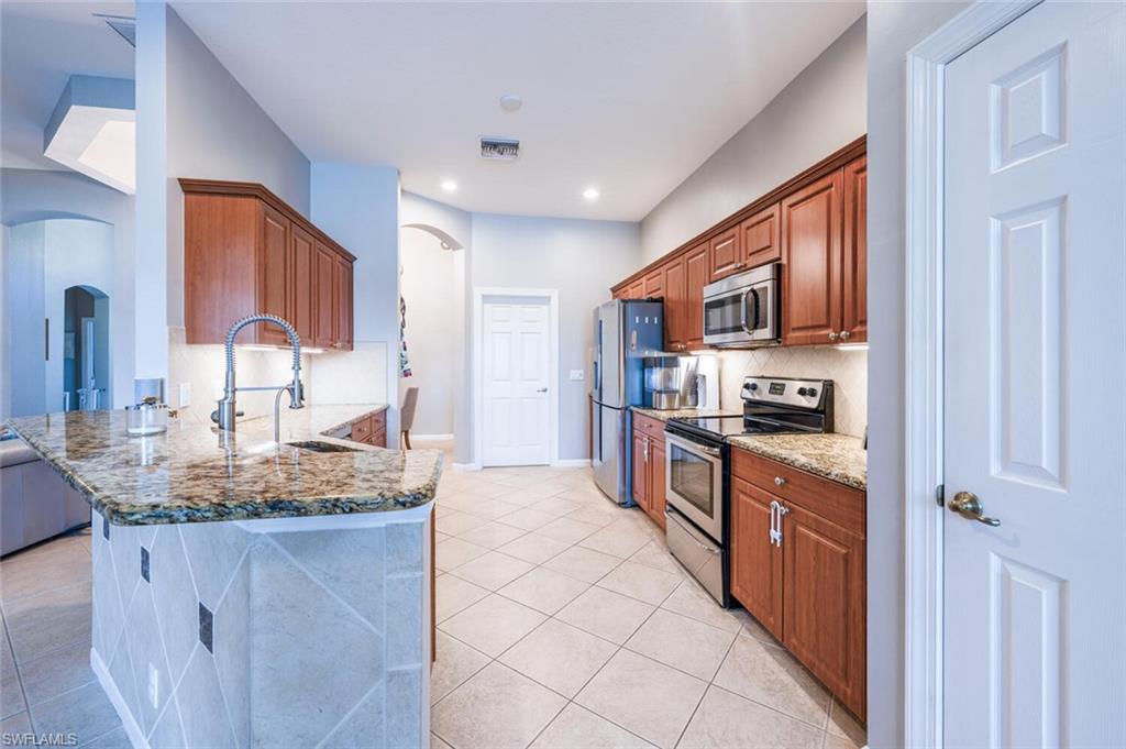 15958 Delasol Ln Property Photo 10