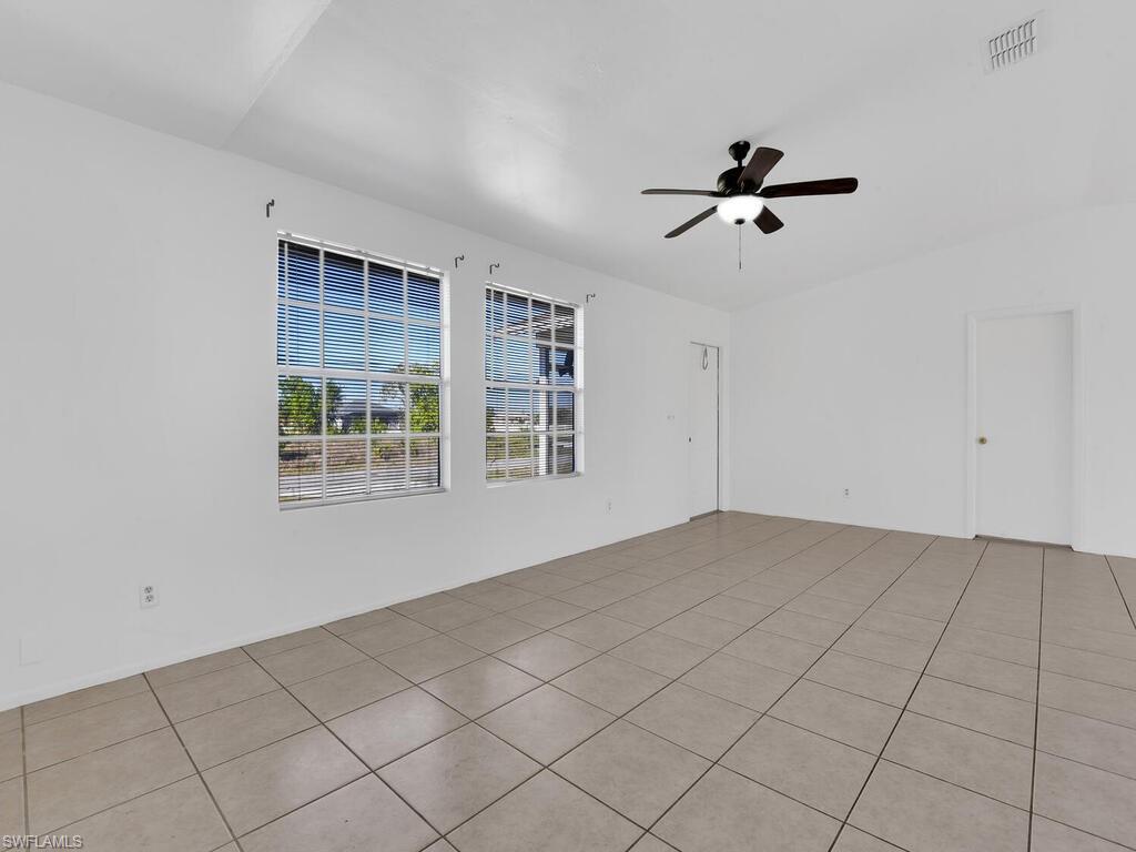302 Nw 5th Ter Property Photo 11