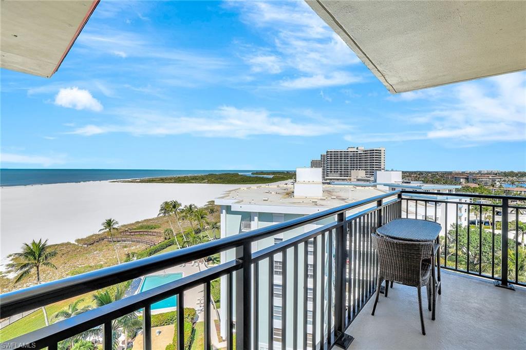 180 Seaview Ct # 1016 Property Photo 6