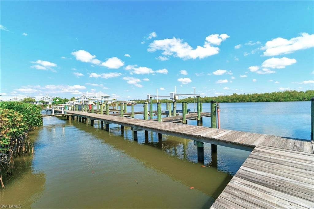 305 Goodlette-frank Rd S # C204 Property Photo 17