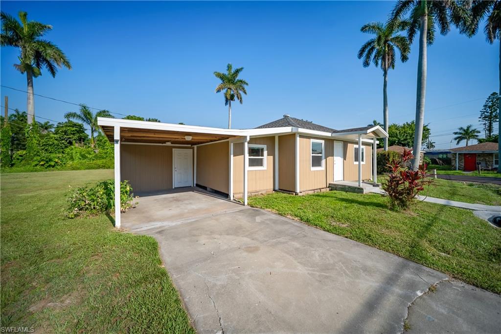 1157 4th Way Property Photo 3