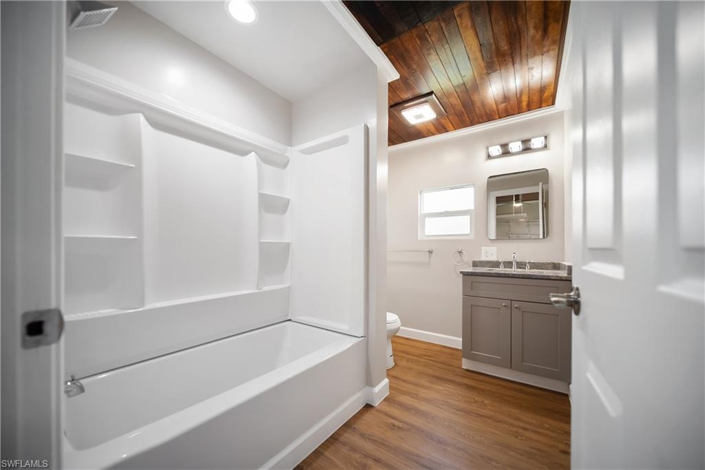 1157 4th Way Property Photo 14