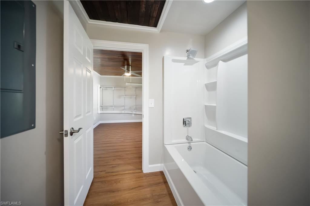 1157 4th Way Property Photo 15