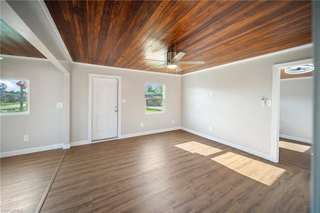 1157 4th Way Property Photo 17