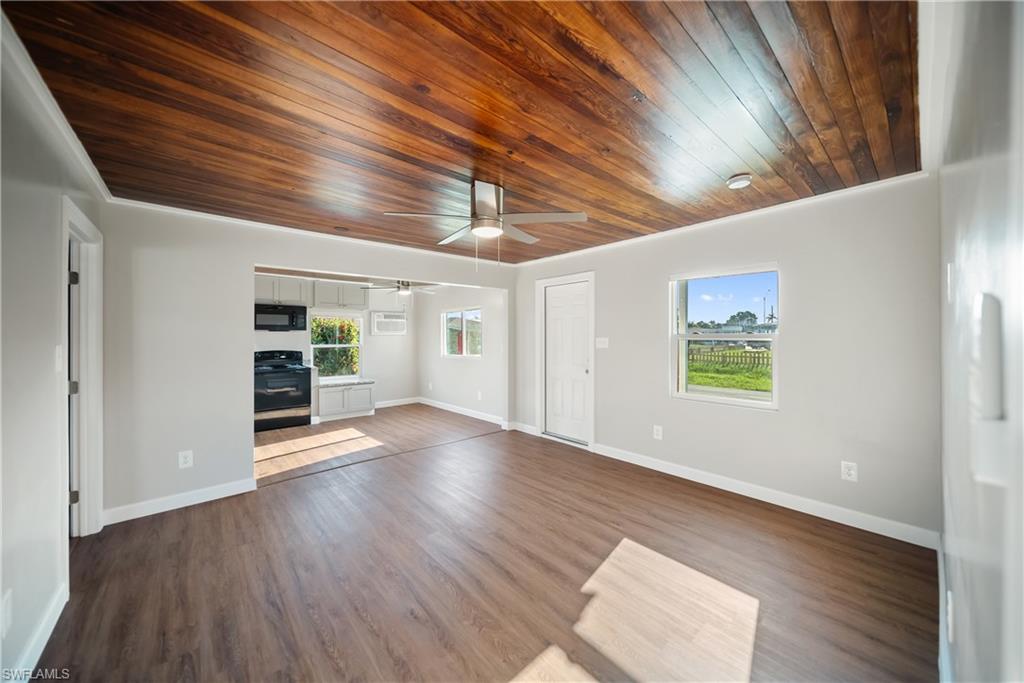 1157 4th Way Property Photo 19