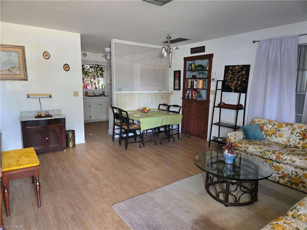 142 3rd St Property Photo 2