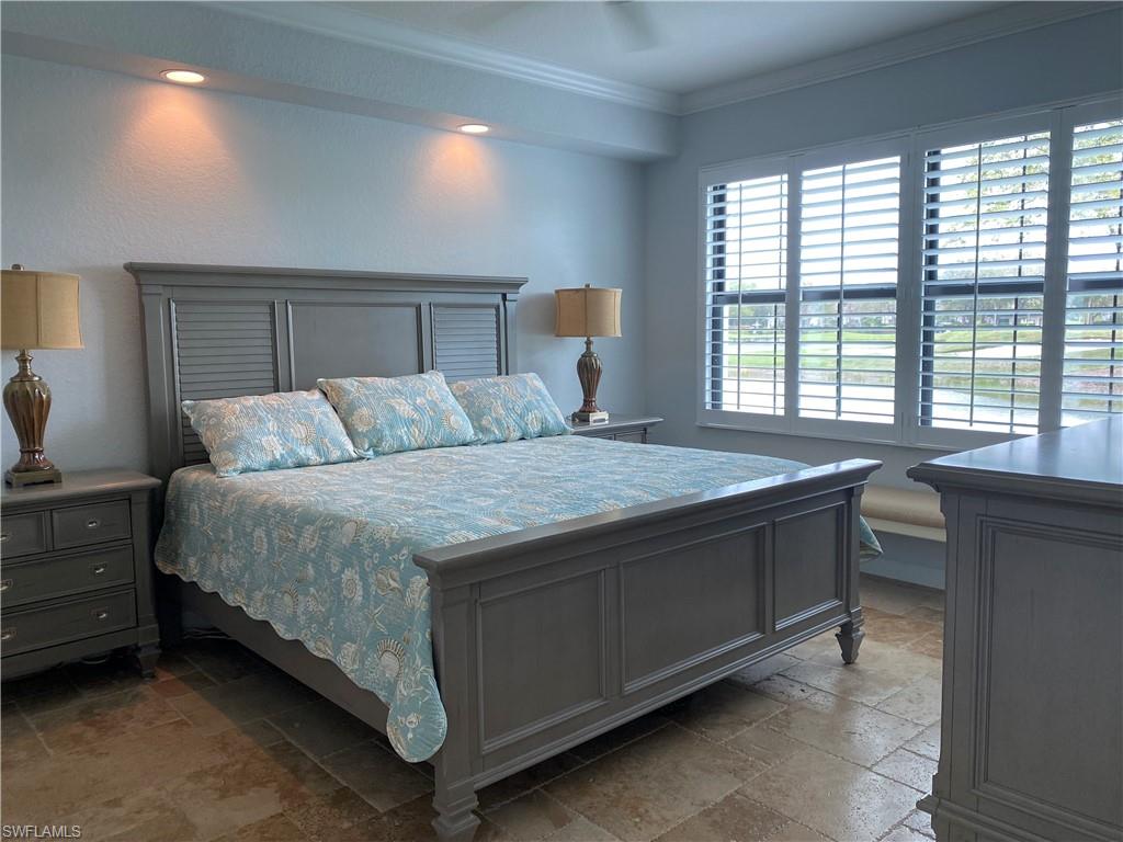 2443 Ravenna Blvd # 102 Property Photo 13