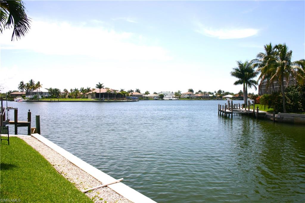 971 Abaco Ct Property Photo 3