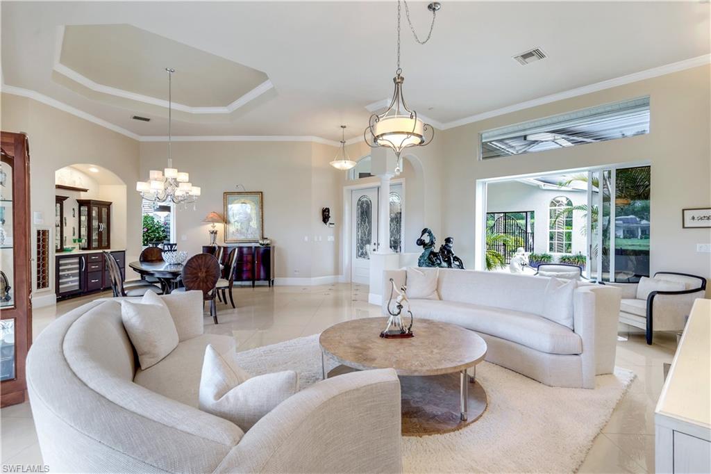 914 Spanish Moss Trl Property Photo 2