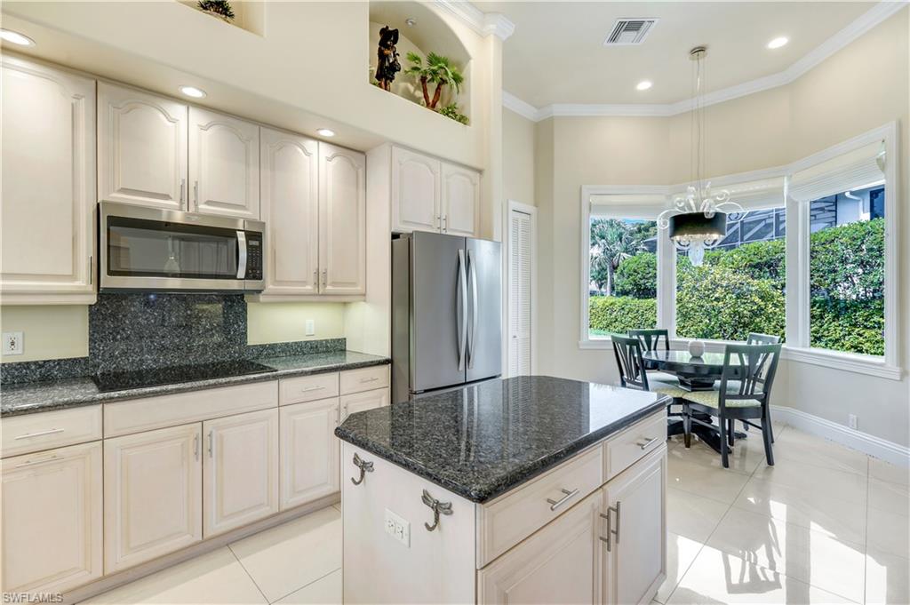 914 Spanish Moss Trl Property Photo 25