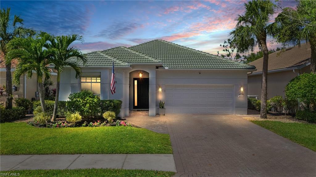 3599 Grand Cypress Dr Property Photo 2