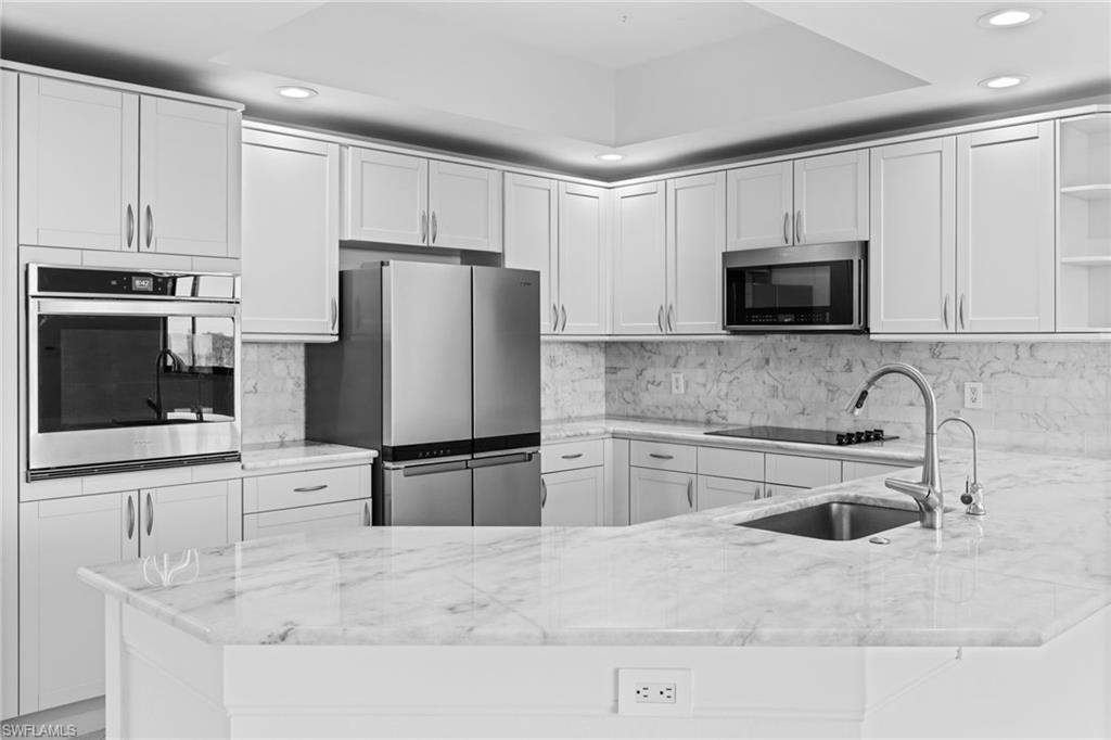 14380 Riva Del Lago Dr # 802 Property Photo 8