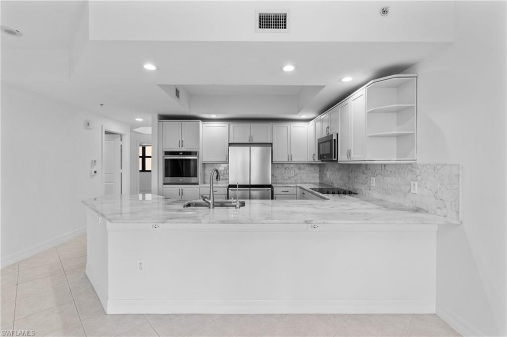 14380 Riva Del Lago Dr # 802 Property Photo 9