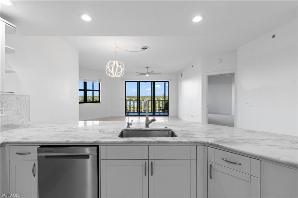 14380 Riva Del Lago Dr # 802 Property Photo 10