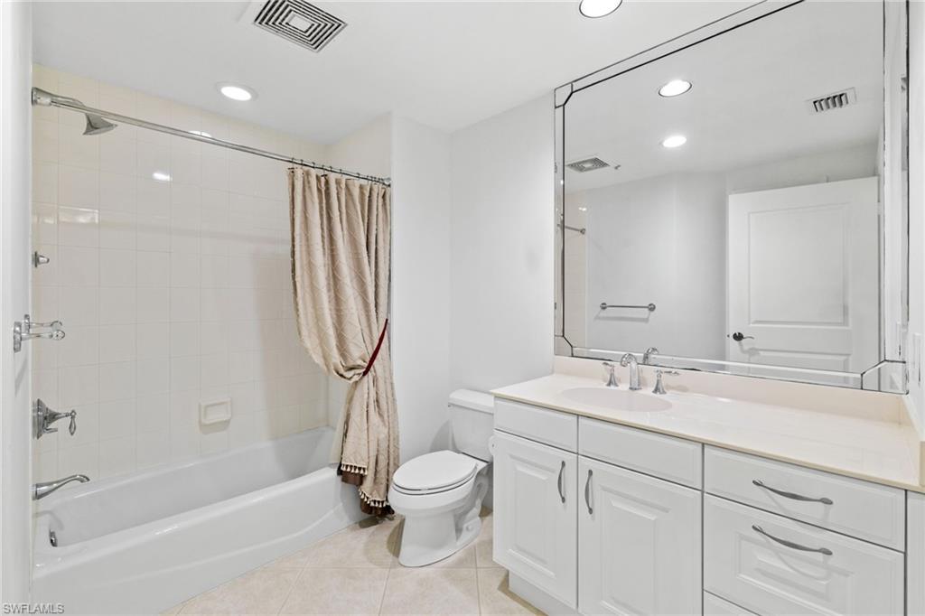 14380 Riva Del Lago Dr # 802 Property Photo 24