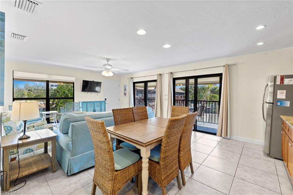 1811 Olde Middle Gulf Dr 1 Property Photo 3