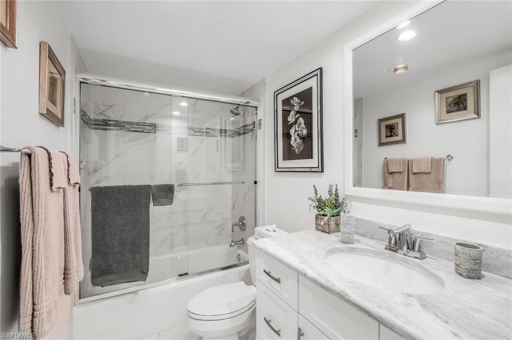 180 Seaview Ct # 400 Property Photo 19