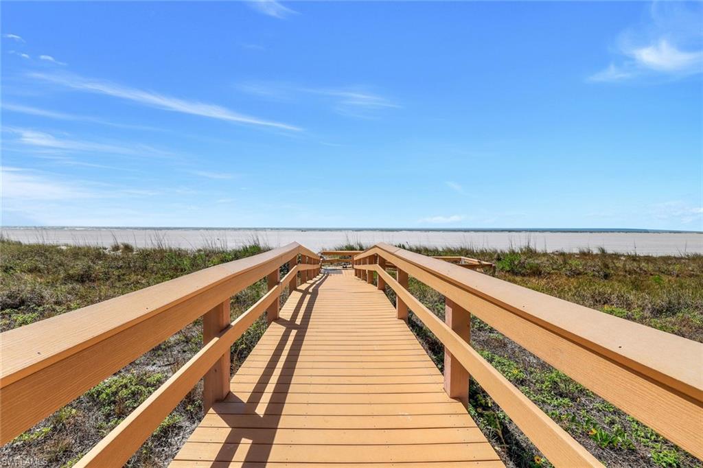 180 Seaview Ct # 400 Property Photo 21