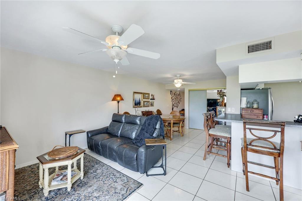 5770 Trailwinds Dr # 213 Property Photo 12