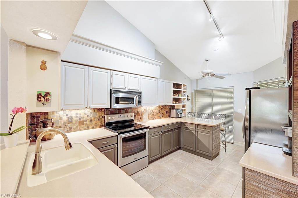 1744 San Bernadino Way Property Photo 11