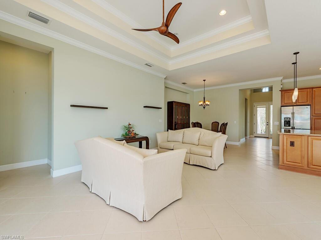 9308 Isla Bella Cir Property Photo 7