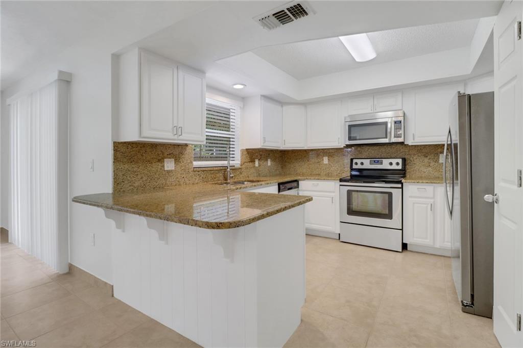 1253 Granada Blvd Property Photo 7