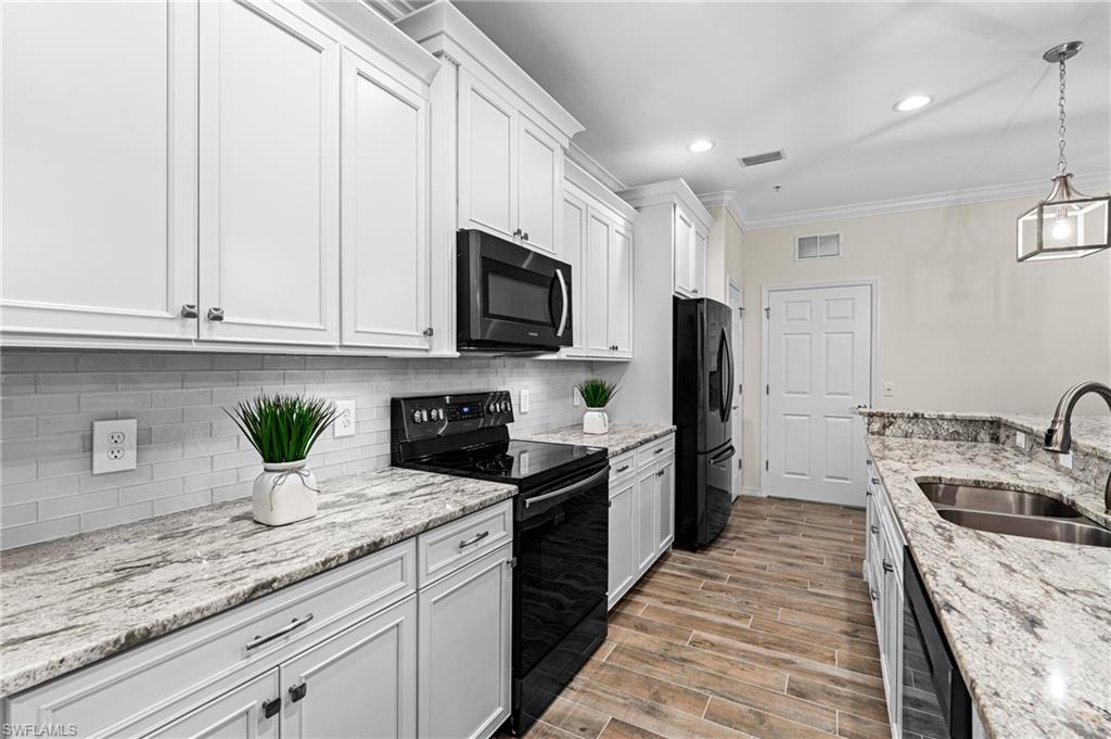 11700 Pasetto Ln # 207 Property Photo 2